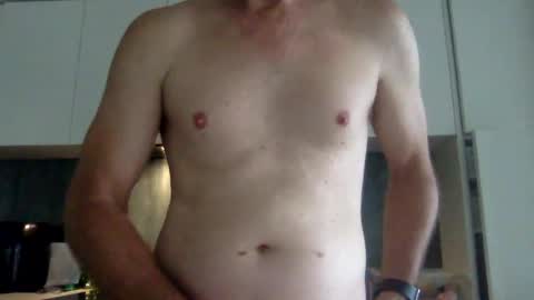 Snapshot of newysub75 chatting on 18, 12, 2024 newysub75 online show from 18, 12, 2024