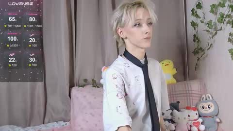 NextVibe1 online show from 2, 12, 2025