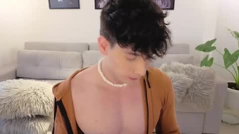   online show from 16, 4, 2026