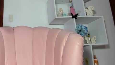  Angie   Instagram  angie julianac add me online show from 13, 2, 2025