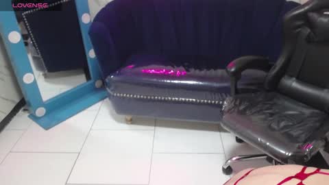 nezuko_v online show from 14, 1, 2026