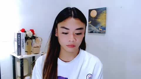 hottie nicole online show from 20, 4, 2026