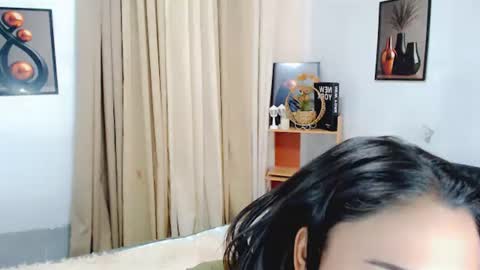 hottie nicole online show from 23, 7, 2026