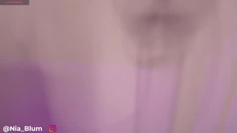 Nia Blum online show from 7, 1, 2026