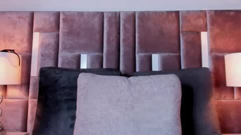 Nia online show from 4, 12, 2025