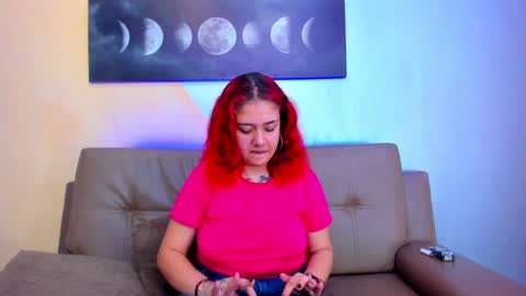 Estefani  online show from 30, 12, 2024