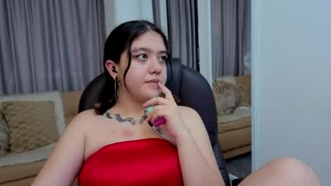Estefani  online show from 22, 4, 2026