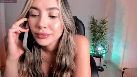 Nia  online show from 1, 11, 2025