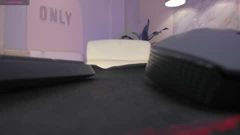 SQUIRTER DOLL    online show from 14, 12, 2025