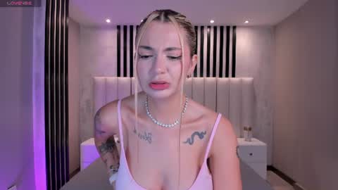 SQUIRTER DOLL    online show from 27, 6, 2026