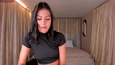 Snapshot of niasalvatore chatting on 21, 10, 2025 Call me Nia online show from 21, 10, 2025