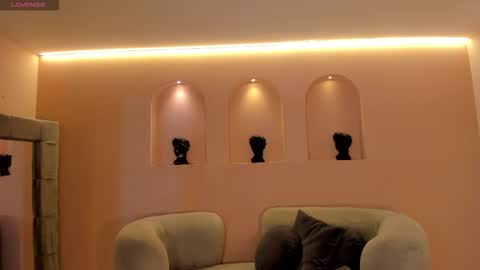 Snapshot of niasalvatore chatting on 26, 10, 2025 Call me Nia online show from 26, 10, 2025