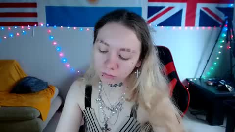 nica_kawaii online show from 13, 3, 2026