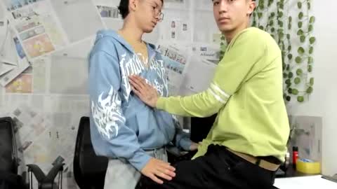 Snapshot of nice_boys11 chatting on 25, 6, 2026 nice_boys11 online show from 25, 6, 2026