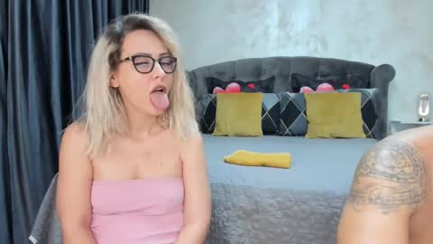 Snapshot of nicepussyfuckk18 chatting on 14, 2, 2025 Sophie online show from 14, 2, 2025