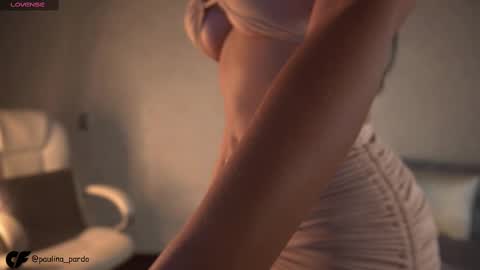 nichole__evans online show from 6, 3, 2025