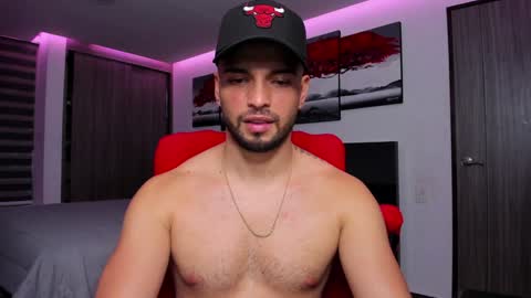 Snapshot of nick_klaus chatting on 4, 2, 2025 Nick Klaus online show from 4, 2, 2025