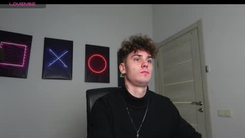 Snapshot of nick_phillip chatting on 26, 10, 2025 NICK PHILLIP online show from 26, 10, 2025