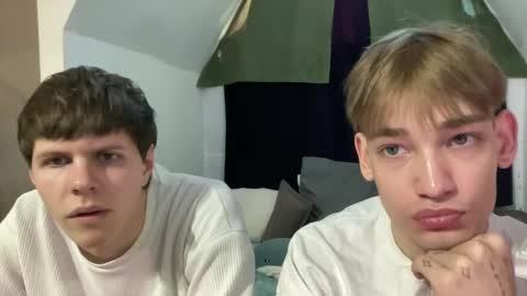 Snapshot of nick_win chatting on 17, 12, 2024 Nick online show from 17, 12, 2024