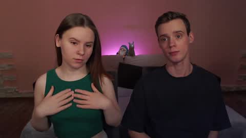 Snapshot of nickandmolly chatting on 2, 1, 2025 nick and molly online show from 2, 1, 2025