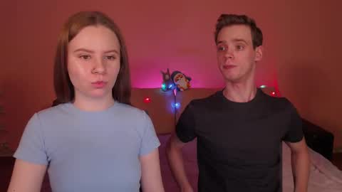 Snapshot of nickandmolly chatting on 9, 2, 2025 nick and molly online show from 9, 2, 2025