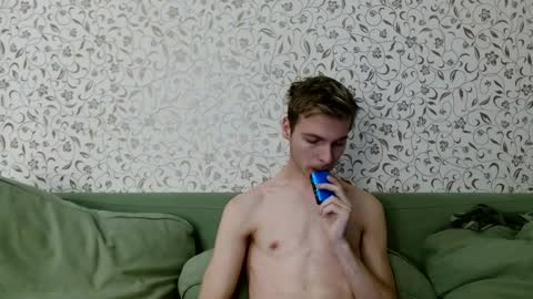 Snapshot of nicksuper8 chatting on 16, 12, 2024 Nick online show from 16, 12, 2024