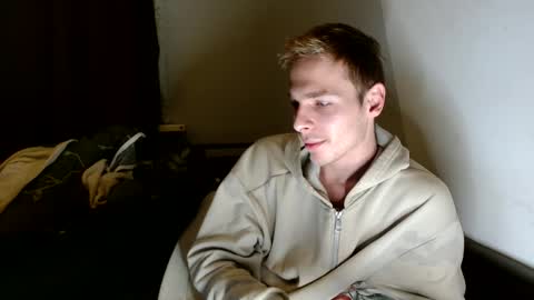 Snapshot of nicksuper8 chatting on 24, 9, 2025 Nick online show from 24, 9, 2025