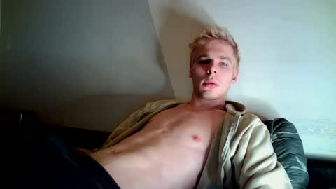 Snapshot of nicksuper8 chatting on 2, 11, 2025 Nick online show from 2, 11, 2025