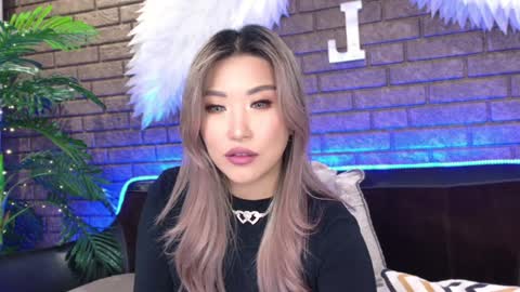 Snapshot of nicky_owl chatting on 26, 1, 2025 Today is my 41st birthday And in 2 hours Im waiting for you on the stream Stock up on tokens and a good mood Nicky online show from 26, 1, 2025