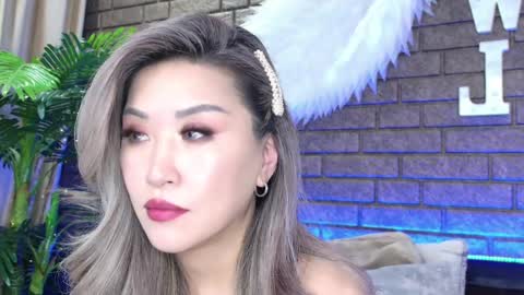 Snapshot of nicky_owl chatting on 14, 2, 2025 Today is my 41st birthday And in 2 hours Im waiting for you on the stream Stock up on tokens and a good mood Nicky online show from 14, 2, 2025