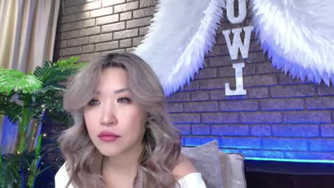 Snapshot of nicky_owl chatting on 23, 2, 2025 Today is my 41st birthday And in 2 hours Im waiting for you on the stream Stock up on tokens and a good mood Nicky online show from 23, 2, 2025