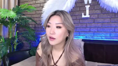 Snapshot of nicky_owl chatting on 1, 3, 2025 Today is my 41st birthday And in 2 hours Im waiting for you on the stream Stock up on tokens and a good mood Nicky online show from 1, 3, 2025