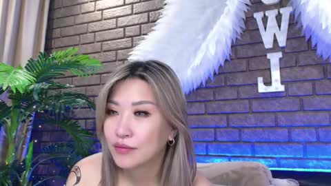 Snapshot of nicky_owl chatting on 9, 3, 2025 Today is my 41st birthday And in 2 hours Im waiting for you on the stream Stock up on tokens and a good mood Nicky online show from 9, 3, 2025