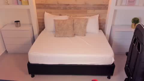 Nicky  online show from 12, 10, 2025