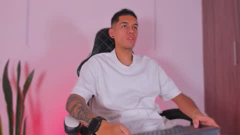 Nicky  online show from 18, 10, 2025