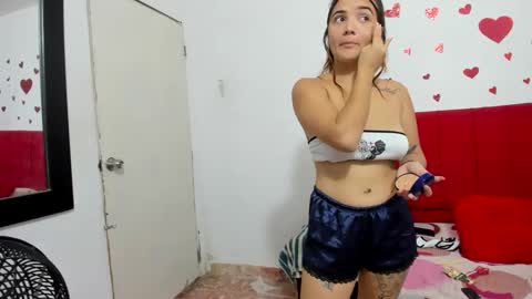 Snapshot of nickyluna chatting on 6, 12, 2024 nickyluna online show from 6, 12, 2024