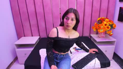 Nicky Miler online show from 7, 11, 2025