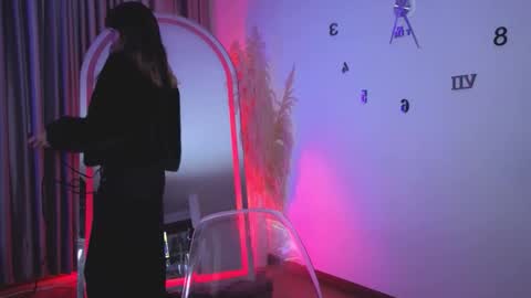 Nicky online show from 7, 11, 2025