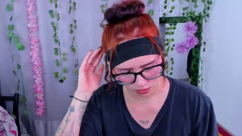 Snapshot of nico_lette_ chatting on 21, 2, 2025 Nico online show from 21, 2, 2025