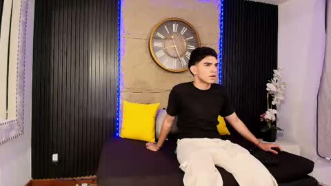 nico_monroet online show from 14, 4, 2026