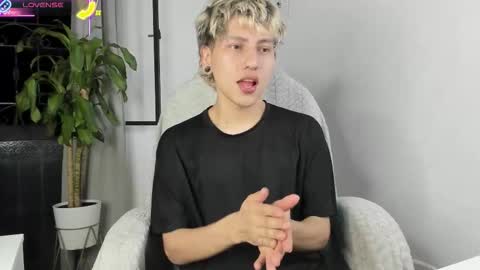 Nico  online show from 4, 11, 2025