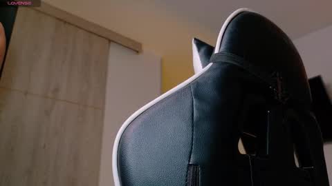 Snapshot of nicocruzz chatting on 12, 9, 2025 Nico Cruz online show from 12, 9, 2025