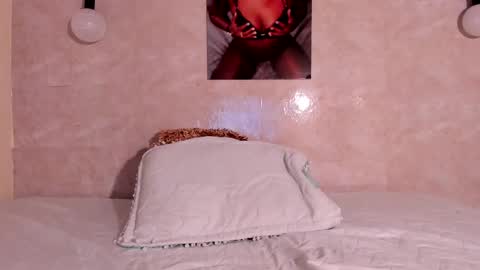 Nicol Villa online show from 20, 2, 2025