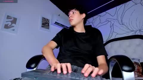 Snapshot of nicola_hard chatting on 10, 6, 2026 Nicola online show from 10, 6, 2026