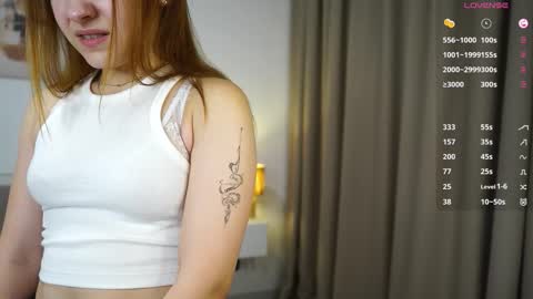 Snapshot of nicolagillispie chatting on 16, 9, 2025 Lana online show from 16, 9, 2025
