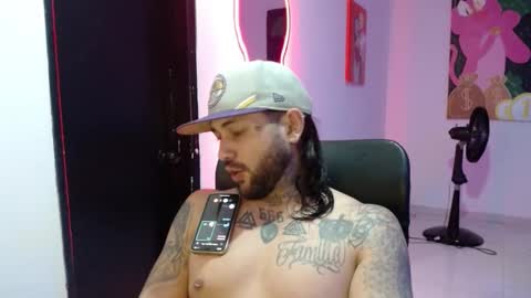 nicolas online show from 10, 12, 2024