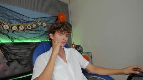 Snapshot of nicolasferrer18 chatting on 31, 10, 2025 nicolasferrer18 online show from 31, 10, 2025