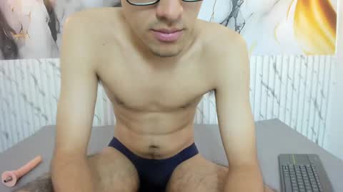 nicolasfine online show from 21, 10, 2025