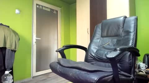 L. Nicolas online show from 3, 3, 2026