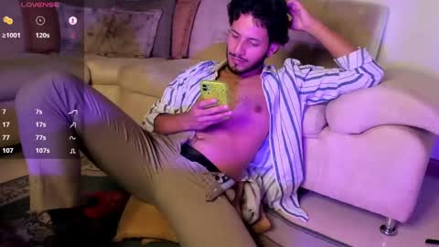 Snapshot of nicolasrodrii chatting on 1, 2, 2025 nicolasrodrii online show from 1, 2, 2025